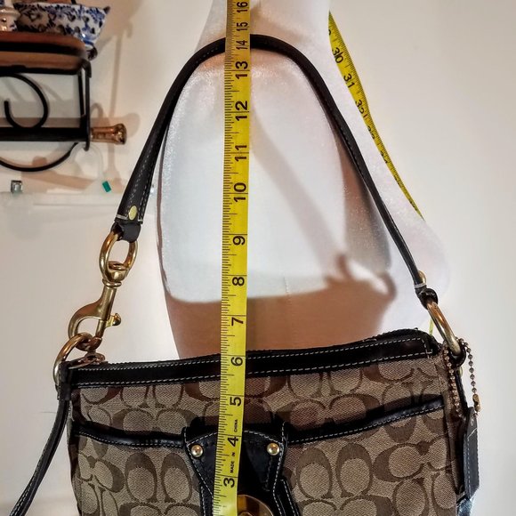 Coach Legacy Signature Khaki purse - Picture 14 of 16